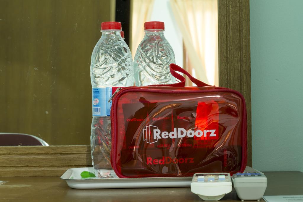 Reddoorz Near Pantai Jerman Hotel Kuta  Ngoại thất bức ảnh