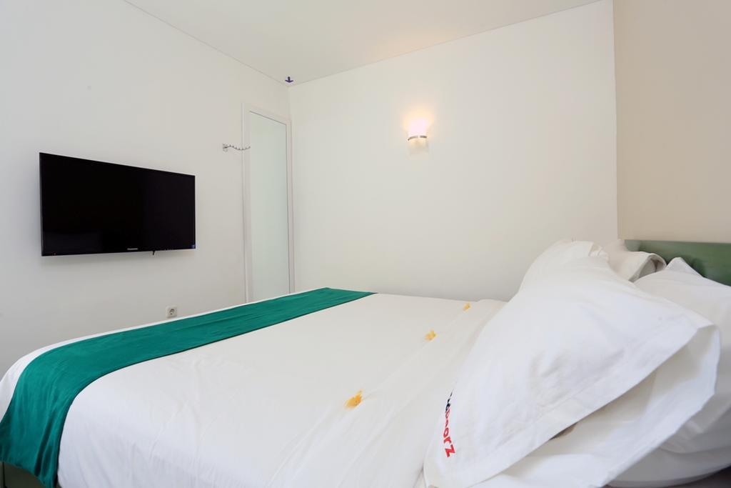 Reddoorz Near Pantai Jerman Hotel Kuta  Ngoại thất bức ảnh